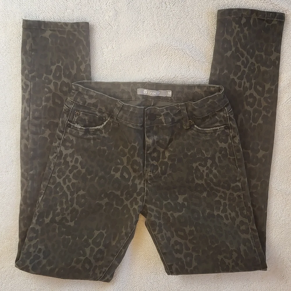 Tractr Girl's Size 16 Green Camo Denim Skinny Jeans